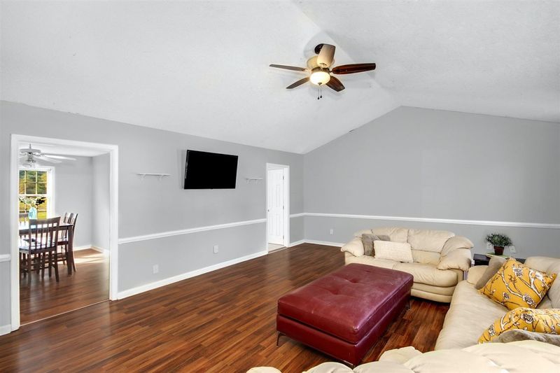 115 Hilltop Dr, Four Oaks, NC 27524