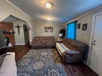 115 Howards Ln, Dunn, NC 28334