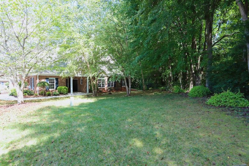 115 Kestrel Ct, Mebane, NC 27302