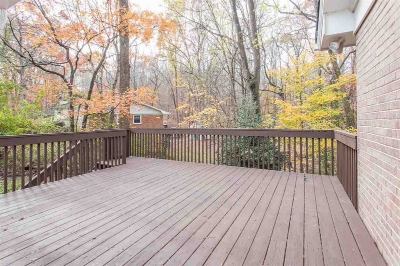 115 Lexington Dr, Chapel Hill, NC 27516