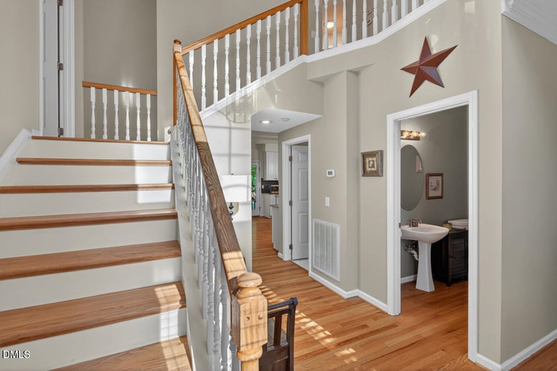 115 Lonebrook Dr, Chapel Hill, NC 27516