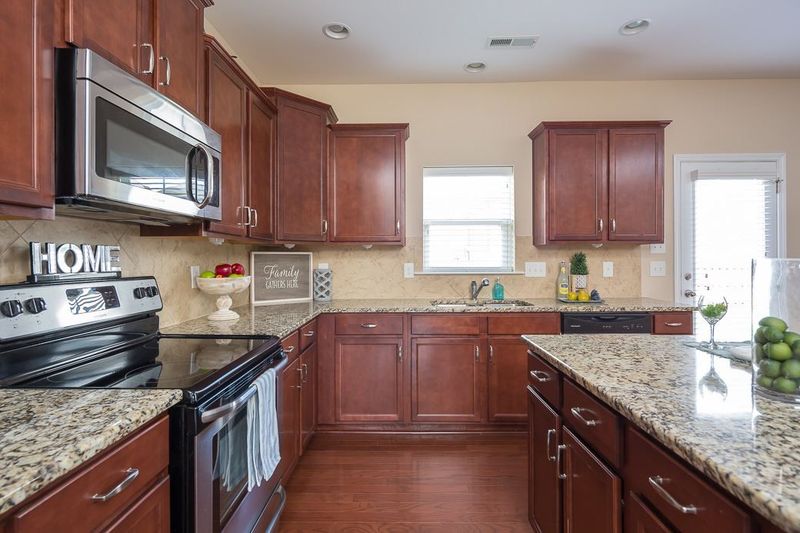 115 Marsh Creek Dr, Garner, NC 27529