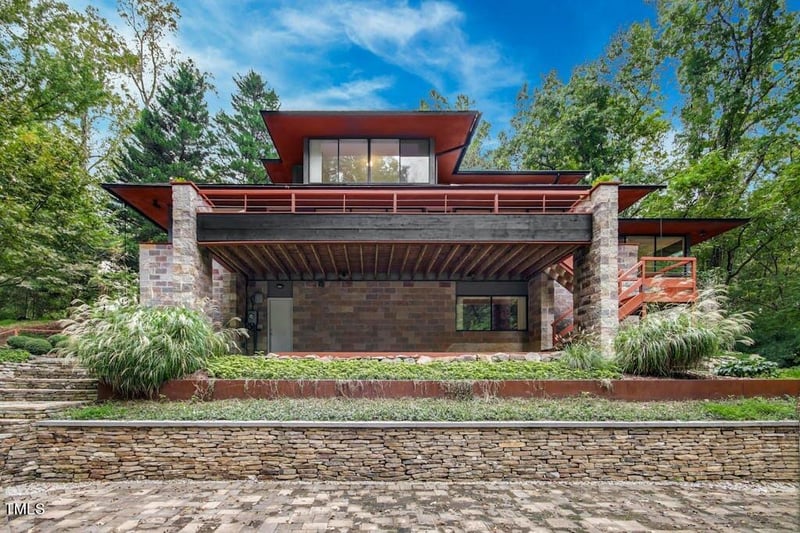 115 Meadowbrook Dr #A, Chapel Hill, NC 27514