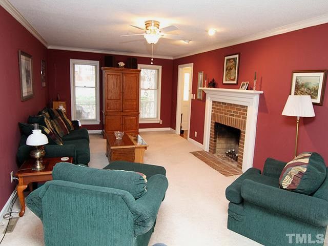 115 Mel Oaks Dr, Chapel Hill, NC 27516
