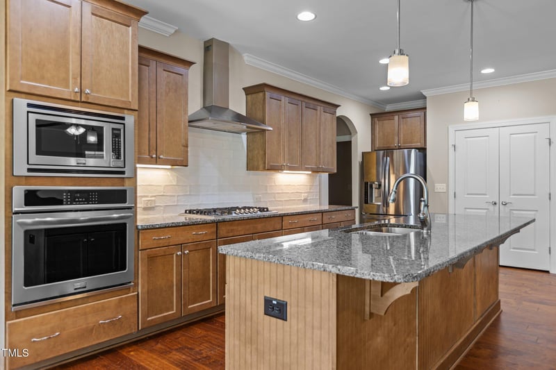 115 Moss Creek Pl, Fuquay Varina, NC 27526