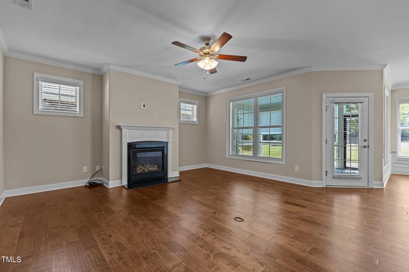 115 Moss Creek Pl, Fuquay Varina, NC 27526