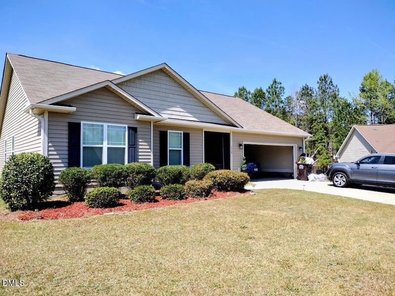 115 Newbury Dr, Angier, NC 27501