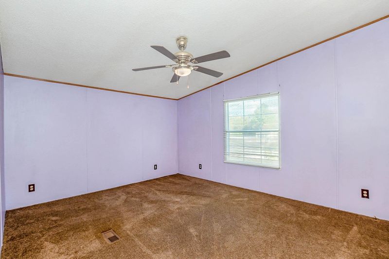115 Parker St, Clayton, NC 27527