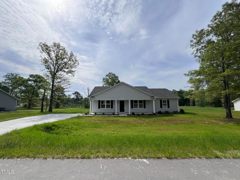 115 Perkins Ave, Selma, NC 27576