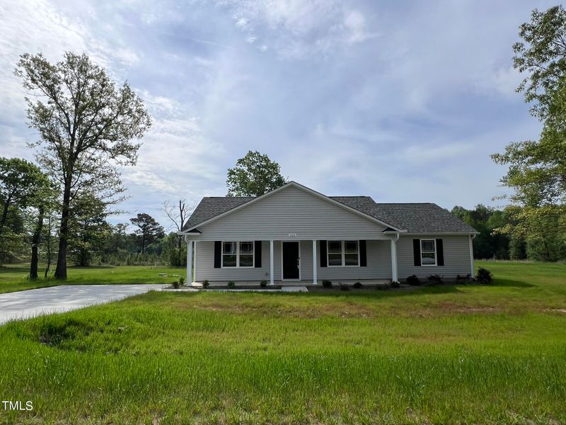 115 Perkins Ave, Selma, NC 27576