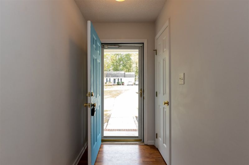 115 Ses Dr, Clayton, NC 27520