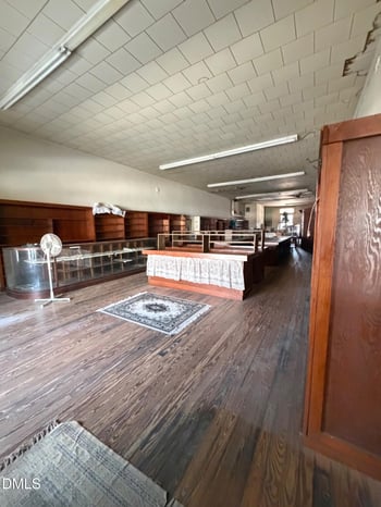 115 W Swannanoa Ave, Liberty, NC 27298