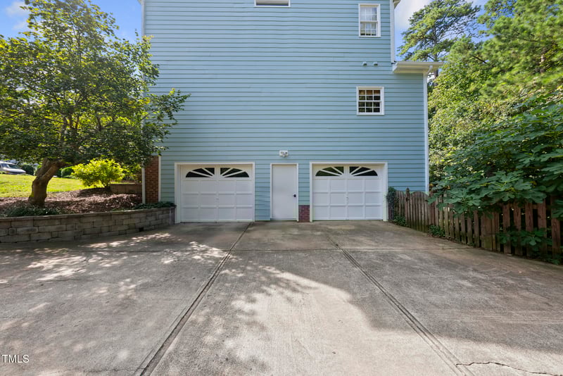 115 Trailing Oak, Cary, NC 27513