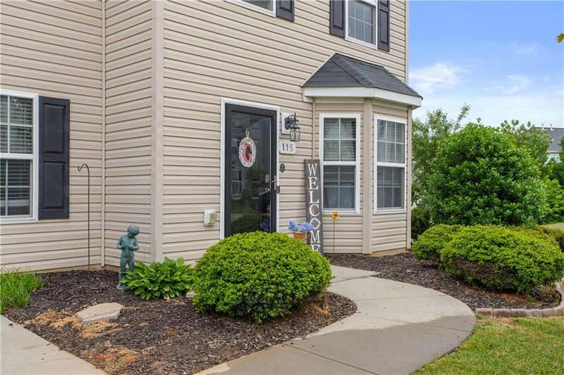 115 W View Dr, Burlington, NC 27215