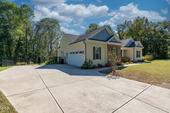 115 Wiggins Rd, Angier, NC 27501