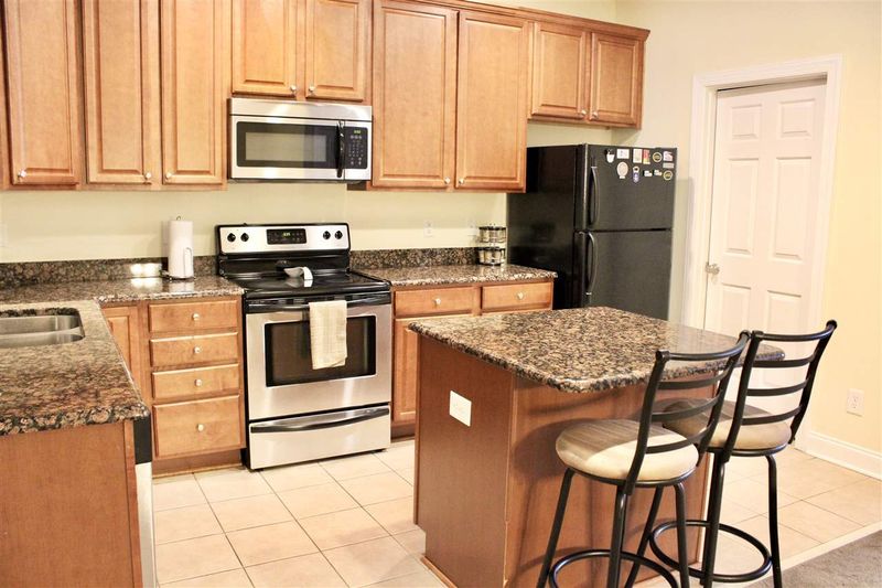 115 Windermere Dr #202, Durham, NC 27712