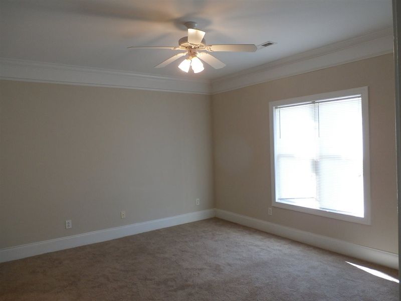 115 Windermere Dr #404, Durham, NC 27712