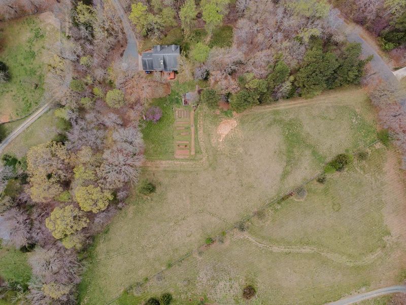 115 Winsome Ln, Chapel Hill, NC 27516