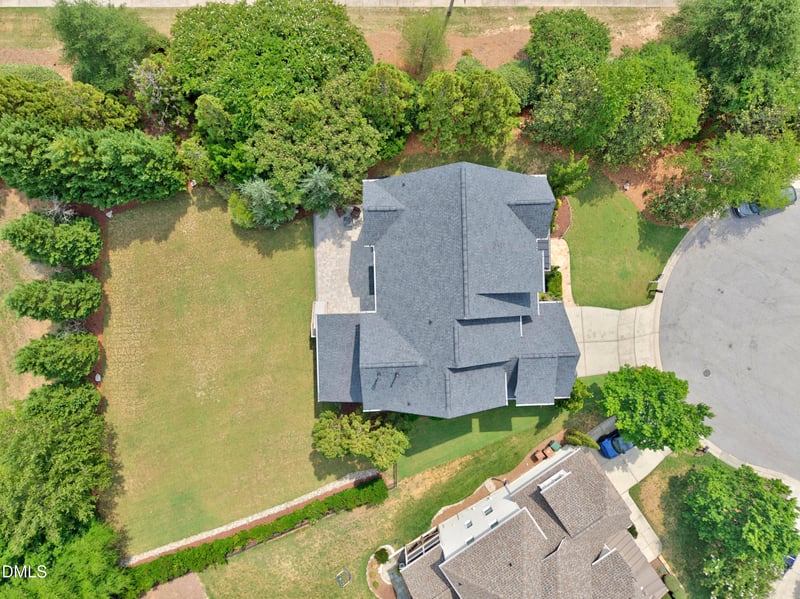 115 Woodland Ridge Ct, Cary, NC 27519