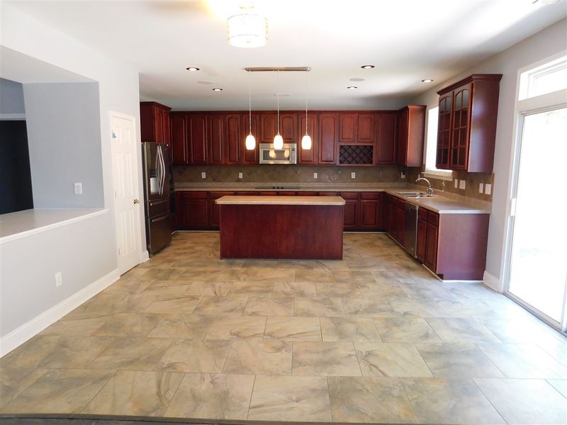 115 Woodtrellis Ct, Durham, NC 27703