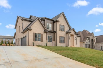 1150 Lochshire Dr, Burlington, NC 27215