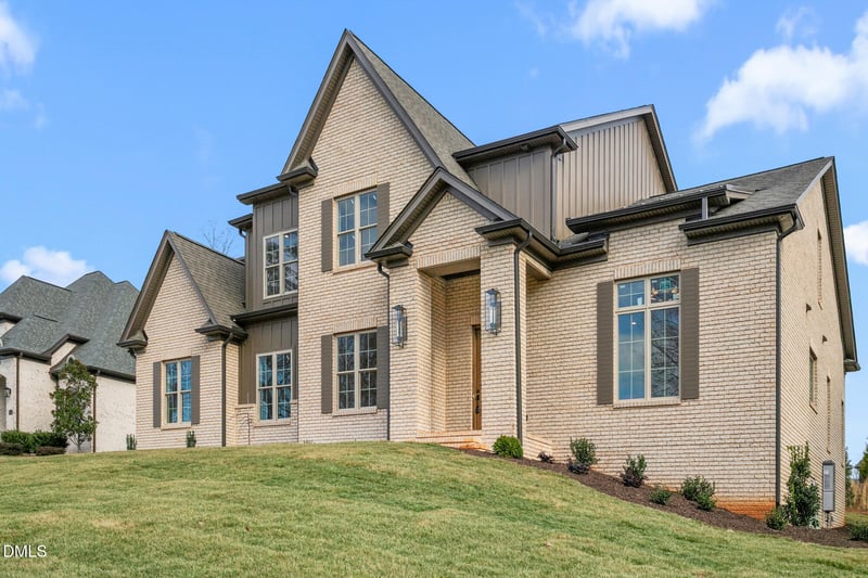 1150 Lochshire Dr, Burlington, NC 27215