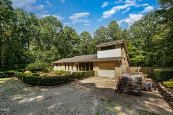 1150 Rollins Mill Rd, Holly Springs, NC 27540