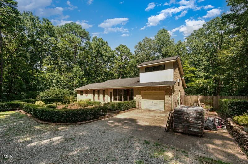 1150 Rollins Mill Rd, Holly Springs, NC 27540