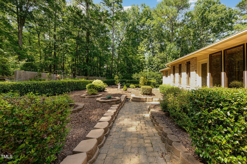 1150 Rollins Mill Rd, Holly Springs, NC 27540