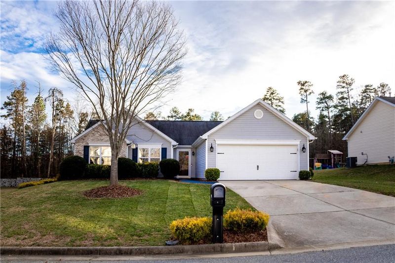1152 Maple Ridge Dr, Burlington, NC 27217