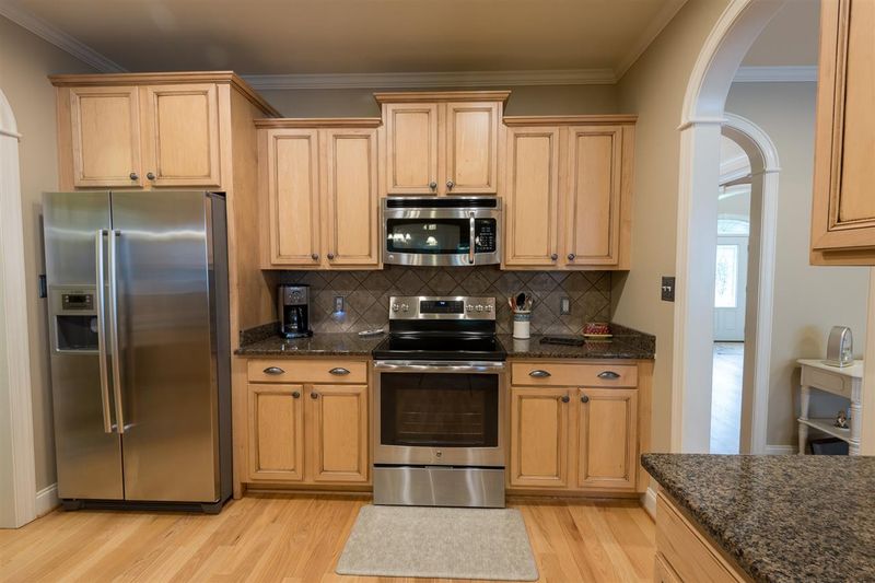 1152 Southern Meadows Dr, Raleigh, NC 27603