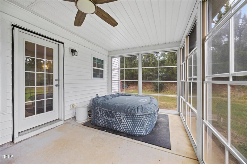 1152 Summer Meadow Dr, Fuquay Varina, NC 27526