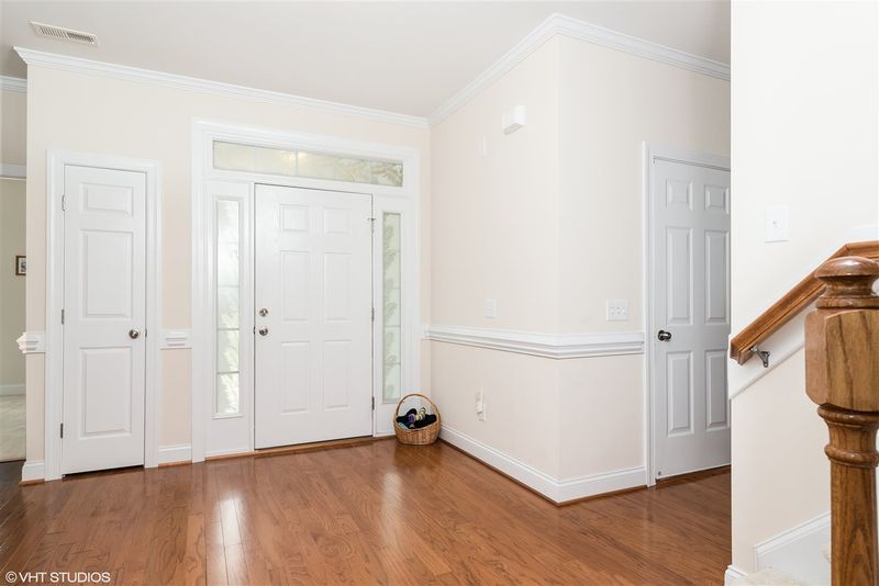 1153 Dexter Ridge Dr, Holly Springs, NC 27540