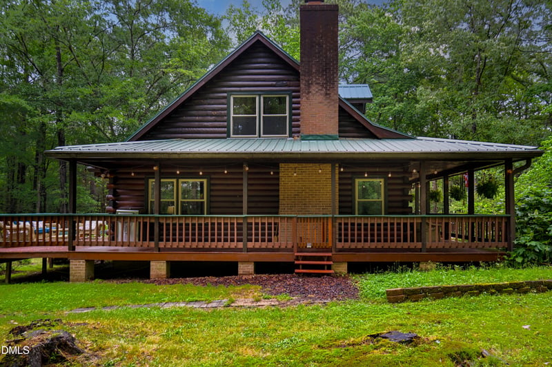 1153 Log Barn Rd, Pittsboro, NC 27312