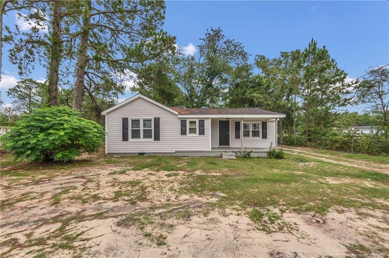 1153 Tammy St, Fayetteville, NC 28311