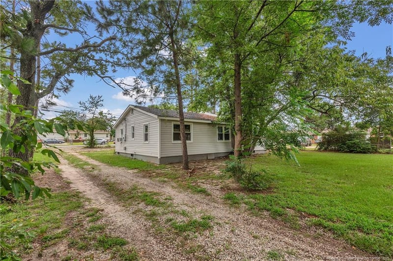 1153 Tammy St, Fayetteville, NC 28311