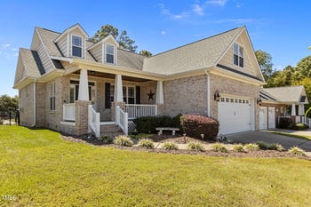 1156 Crystalwater Dr, Fuquay Varina, NC 27526