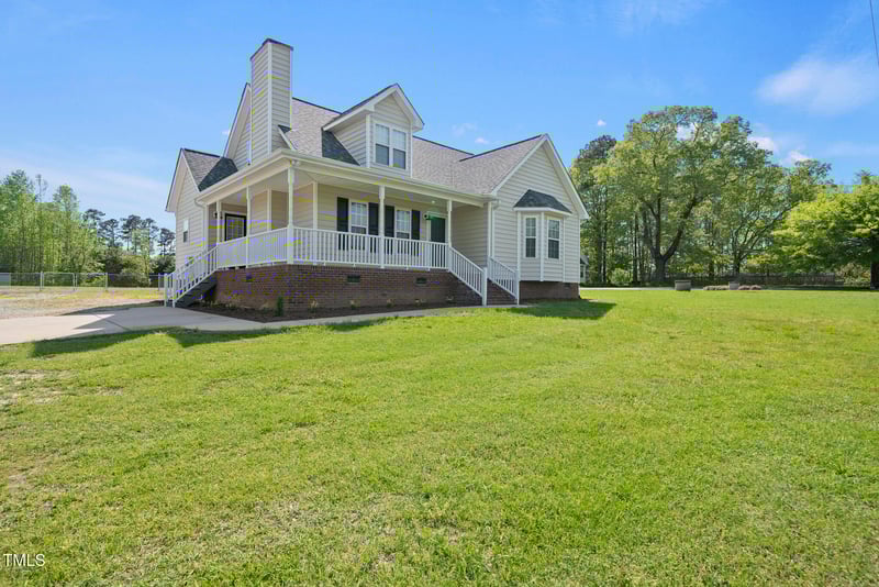 1156 Darius Pearce Rd, Youngsville, NC 27596