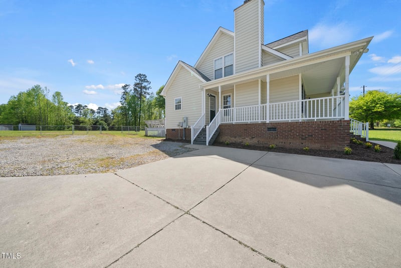 1156 Darius Pearce Rd, Youngsville, NC 27596