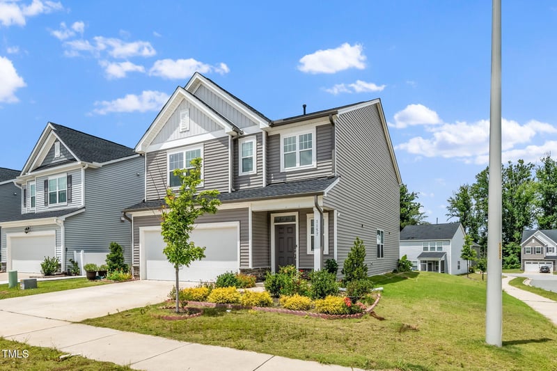 1157 Matterhorn Dr, Fuquay Varina, NC 27526