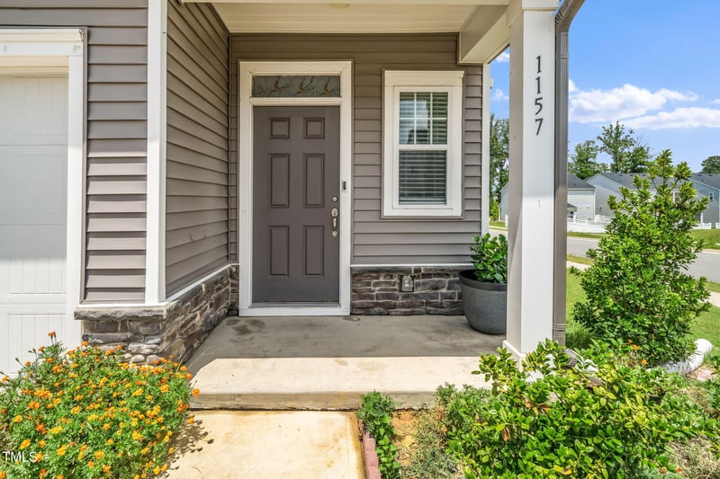 1157 Matterhorn Dr, Fuquay Varina, NC 27526