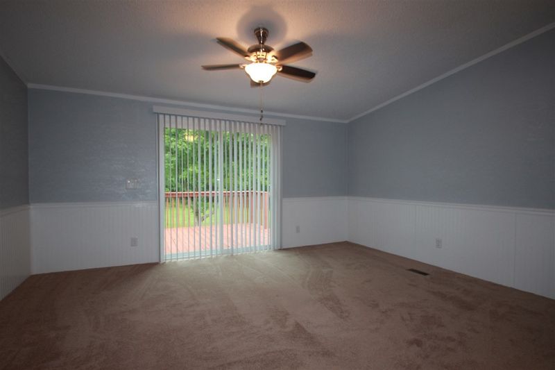 1158 Whitt Town Rd, Roxboro, NC 27574