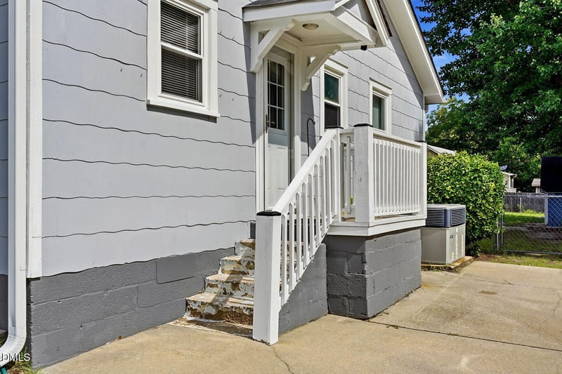 116 Academy St, Wendell, NC 27591