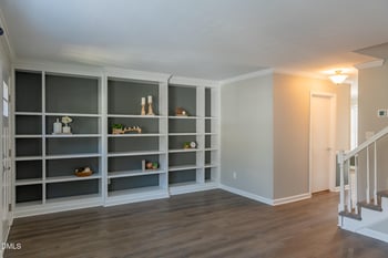 116 Barbary Ct, Cary, NC 27511