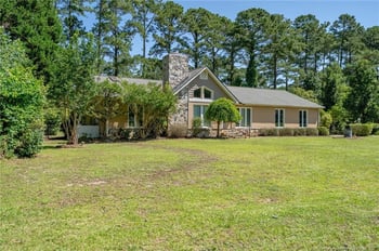 116 Bledsoe St, Hope Mills, NC 28348