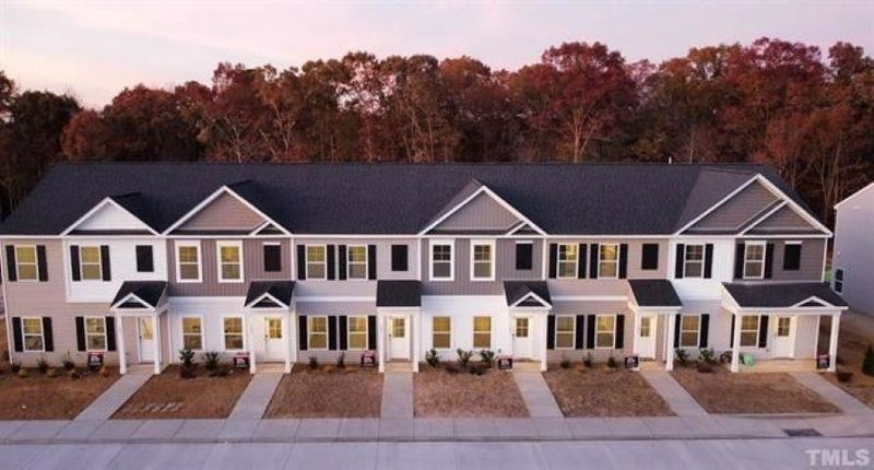 116 Boykin Ave #8, Selma, NC 27576