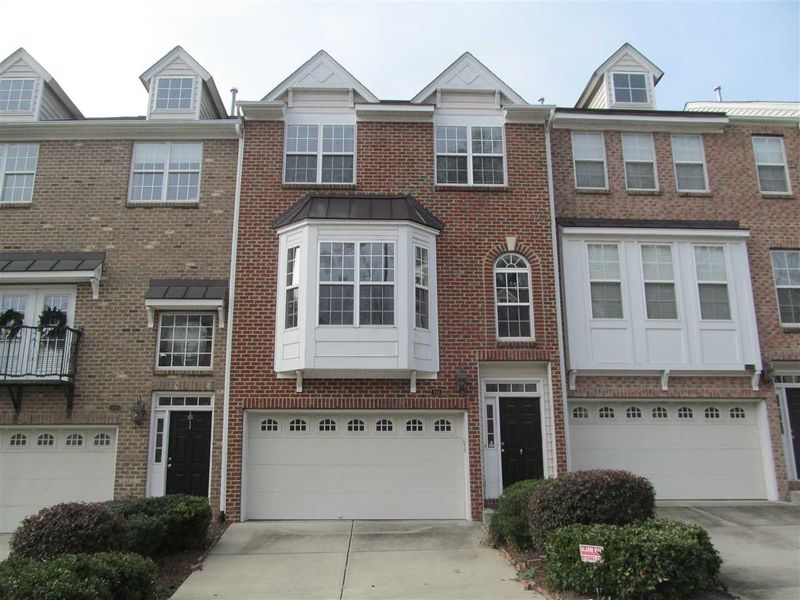 116 Cabernet Dr, Chapel Hill, NC 27516