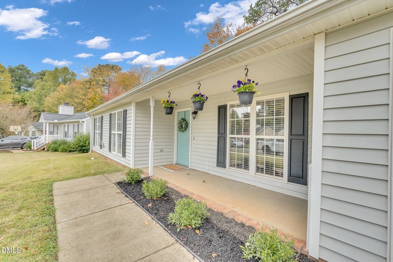 116 Cabrita Ct, Holly Springs, NC 27540