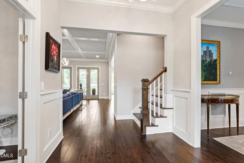 116 Crestview Rd, Raleigh, NC 27609