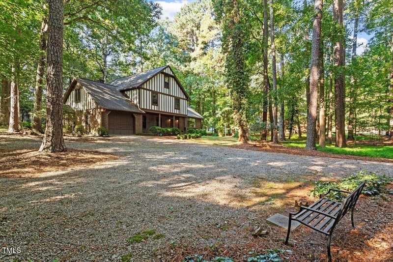 116 Cromwell Ct, Raleigh, NC 27614